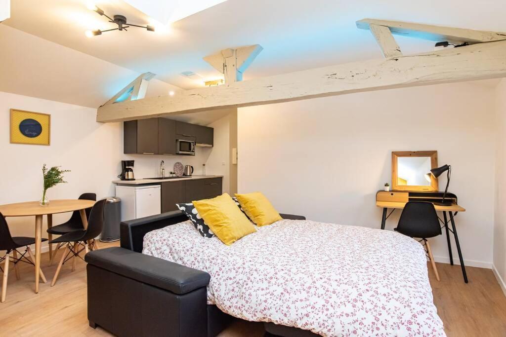 Sunny - T2 Centre Historique Apartment Agen Luaran gambar
